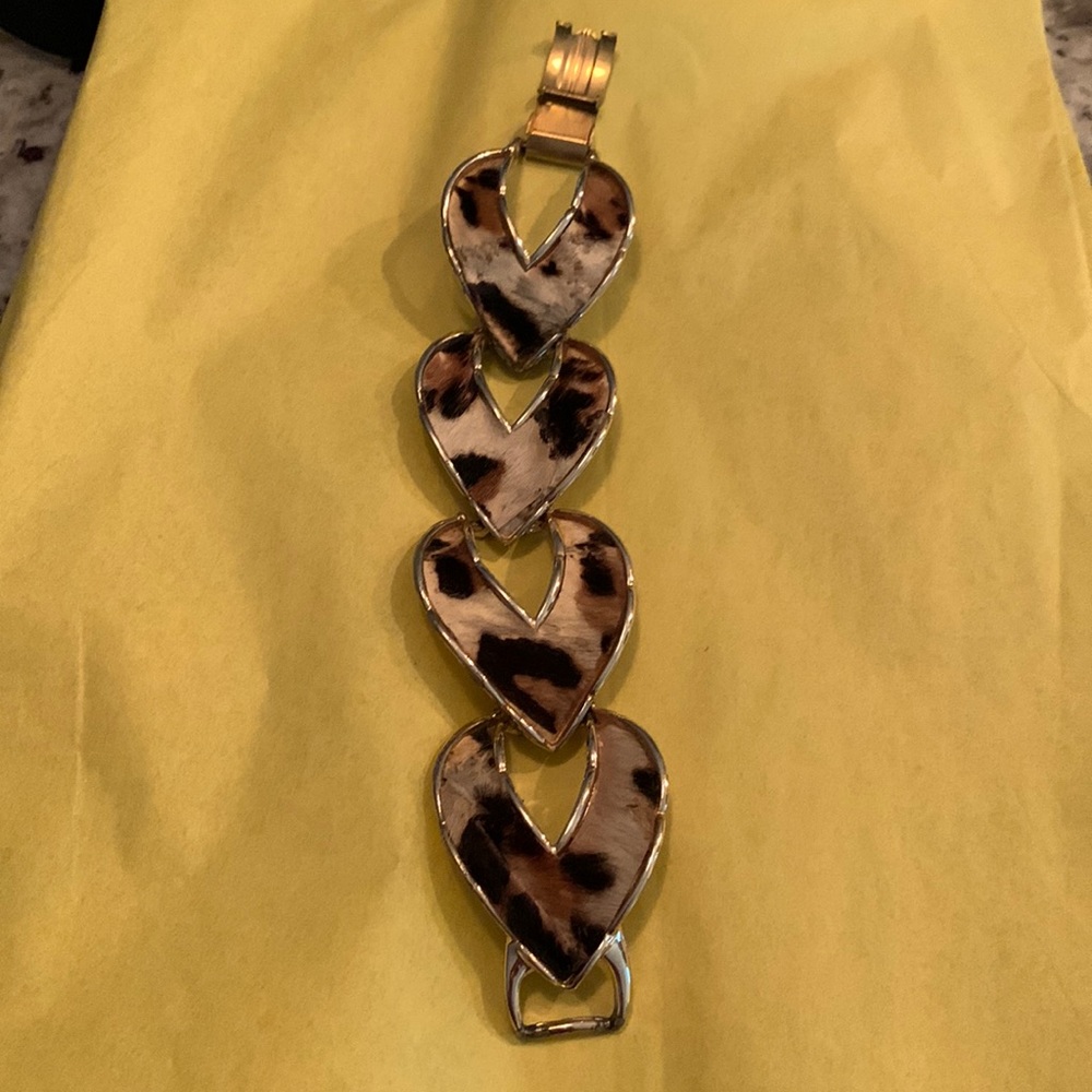 Vintage Women’s Silver Fur Bracelet.